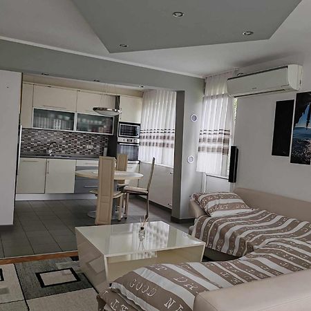 Apartamento Tina Karlovac Exterior foto
